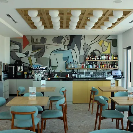 Mooma Hotel